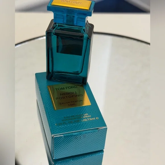 Tom Ford Neroli Portofino eau de parfum travel spray 7.5ml - Picture 8 of 10
